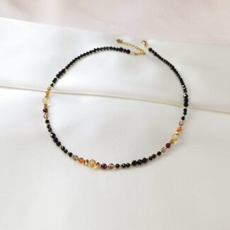 Biżuteria świąteczna Beezu – magia kamieni i subtelna elegancja Naszyjnik NAYOMI