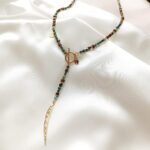 ZEMIRA - długi naszyjnik z malachitem i tygrysim okiem ZEMIRA - długi naszyjnik z malachitem i tygrysim okiem