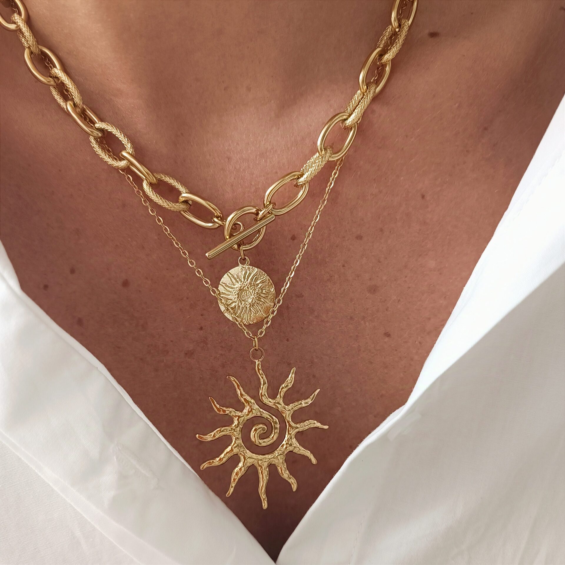 1729272914825 Łańcuszek - duże słońce