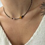 Choker amulet z pszczółką Choker amulet z pszczółką