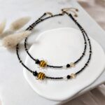 Choker amulet z pszczółką Choker amulet z pszczółką