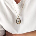 Wisiorki z owadami Wisiorki z owadami