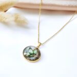 Wisiorki z owadami Wisiorki z owadami