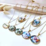 Wisiorki z owadami Wisiorki z owadami