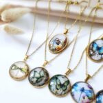 Wisiorki z owadami Wisiorki z owadami