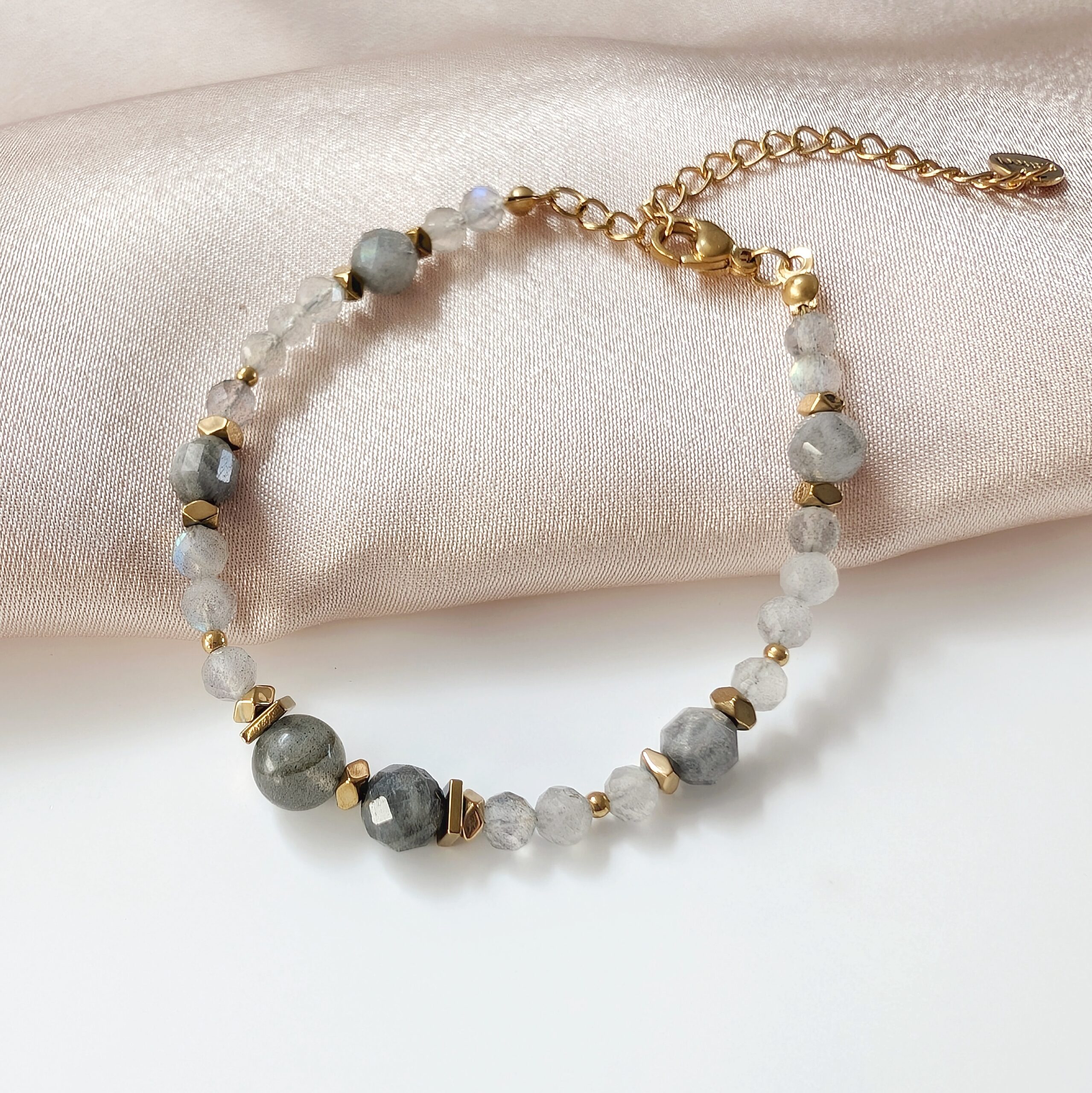 1000041059 Bransoletka SOMBRA