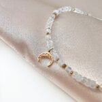 Naszyjnik LUNEA z kamieniem księżycowym Naszyjnik LUNEA z kamieniem księżycowym