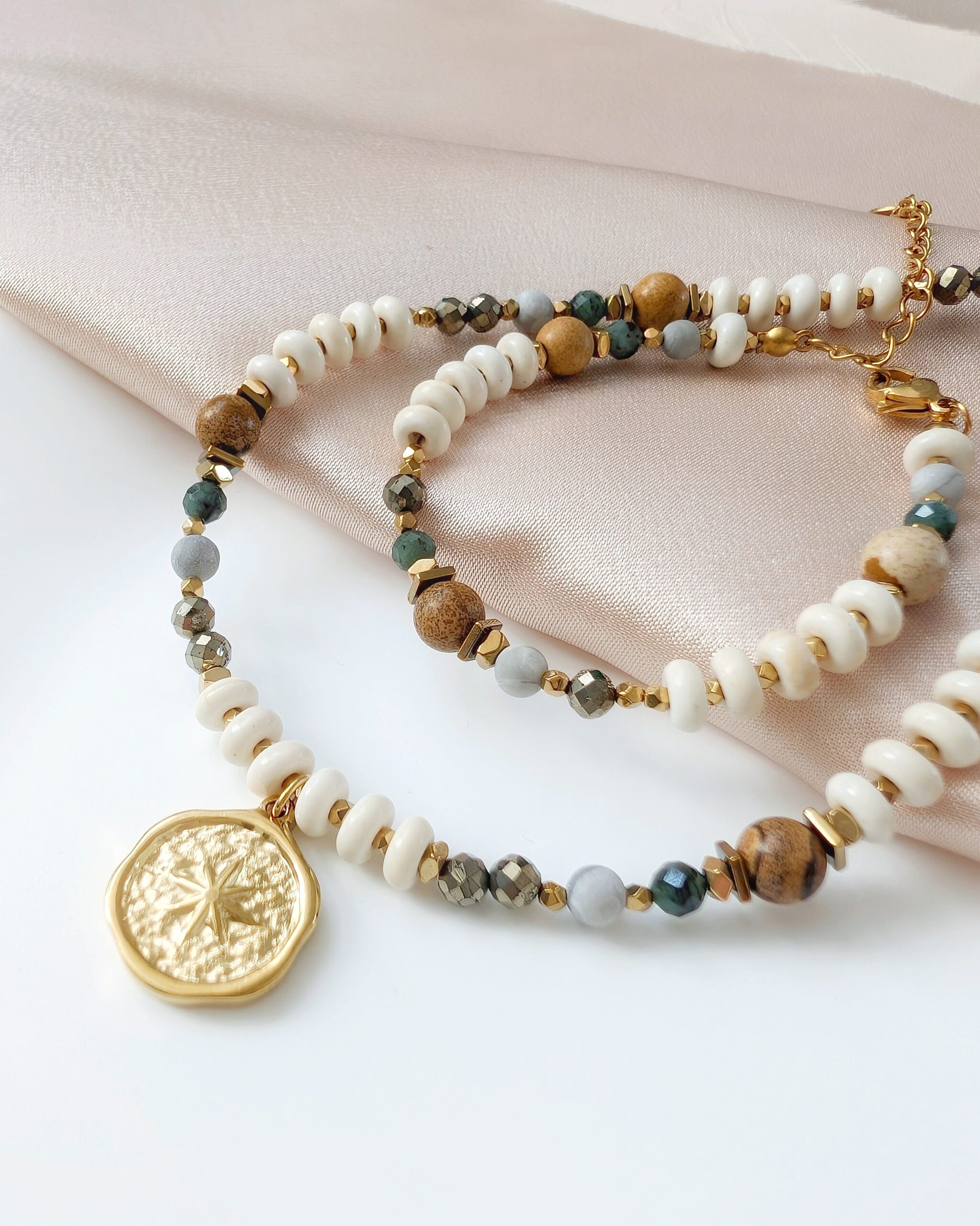 1000045895 Bransoletka GAJA