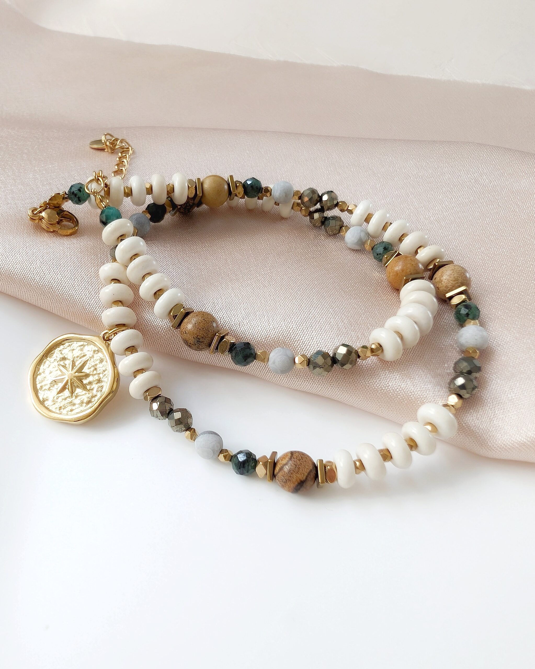 1000045896 Choker GAJA