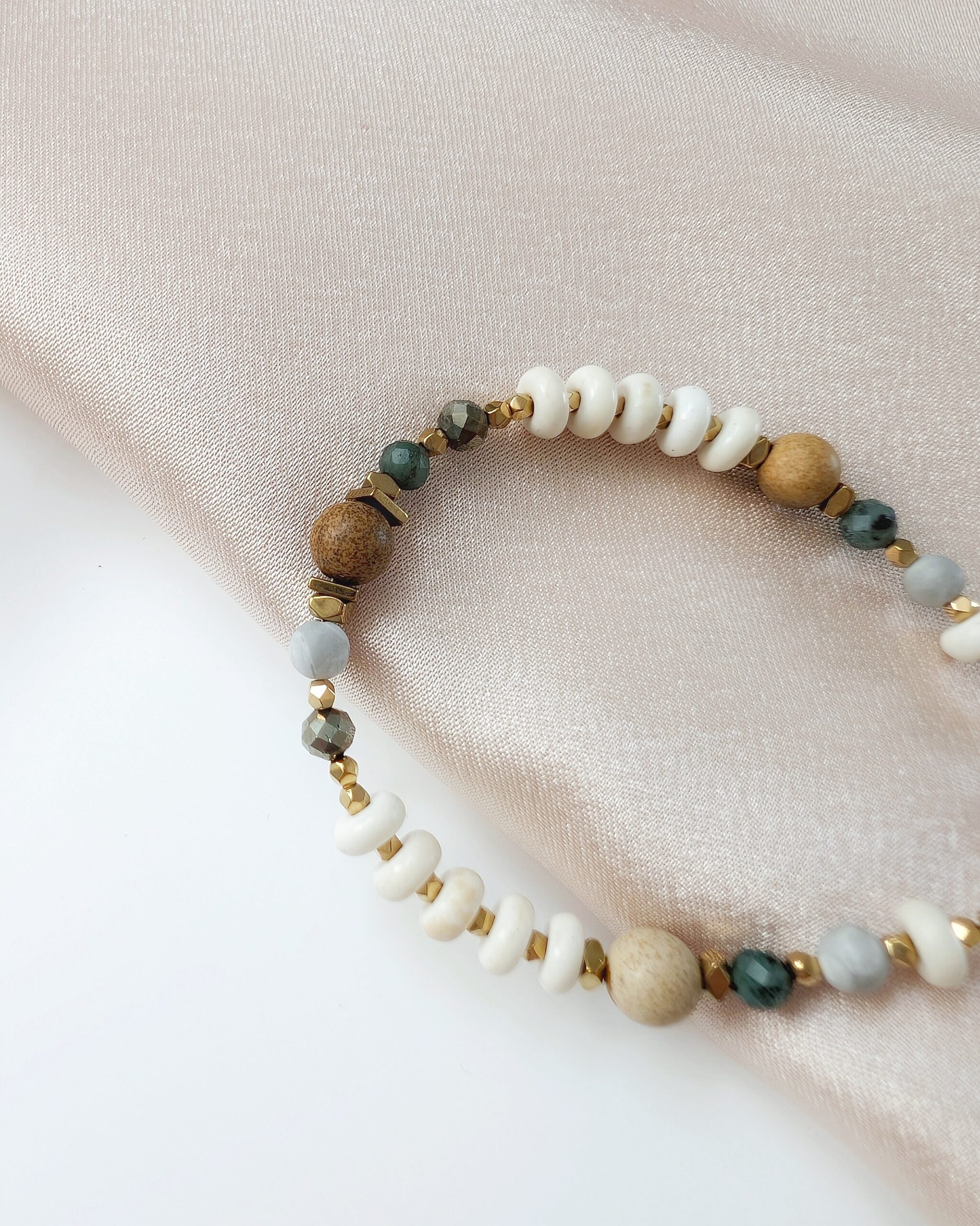 1000045898 Bransoletka GAJA