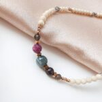 Unikat - naszyjnik z rubinem, sokole oko Unikat - naszyjnik z rubinem, sokole oko