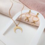 Kolczyki i łańcuszek z księżycem lunula Kolczyki i łańcuszek z księżycem lunula