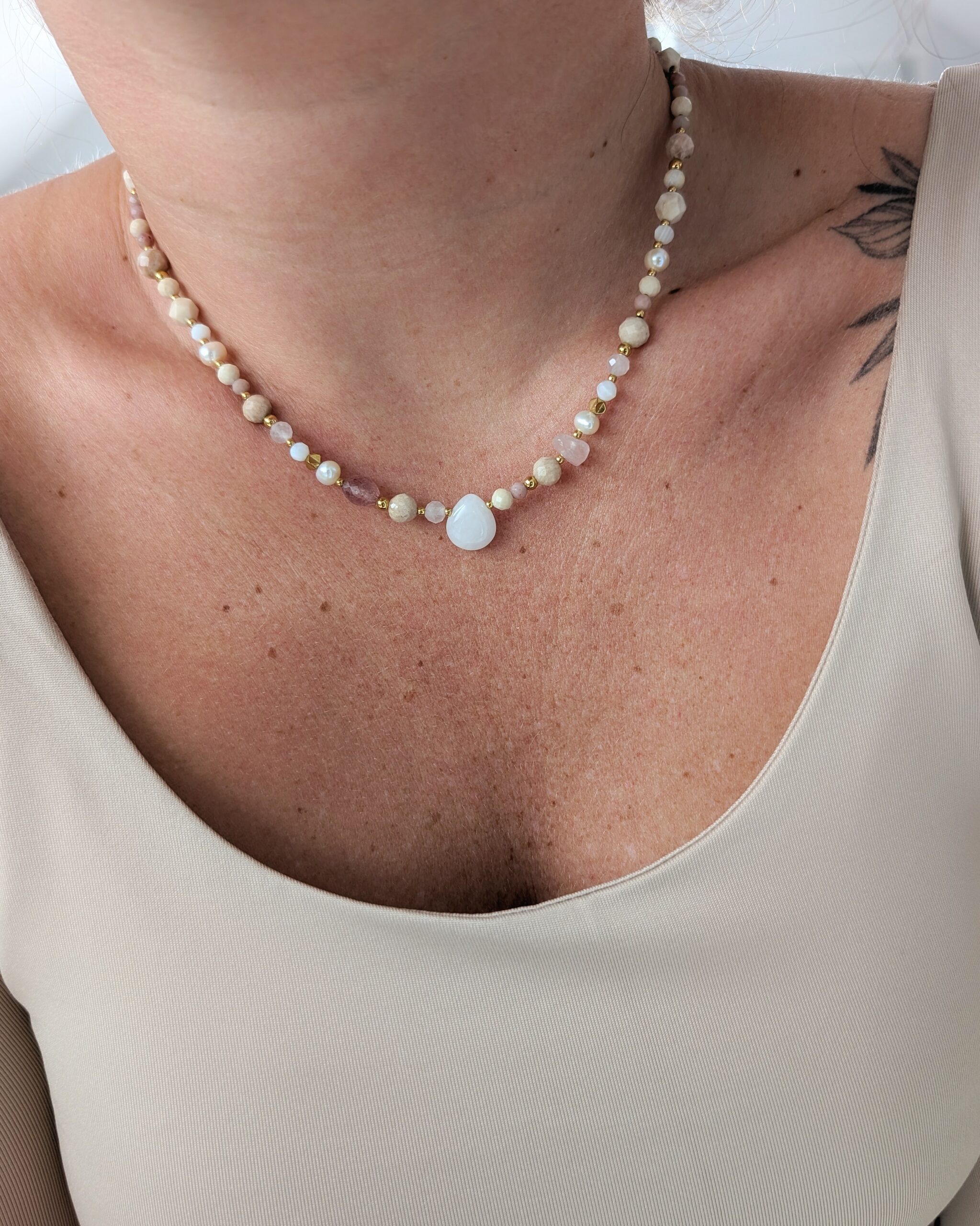 1000071091 (1) Naszyjnik AMORE MIO