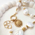 Naszyjnik z nieregularnych pereł Naszyjnik z nieregularnych pereł