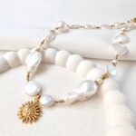 Naszyjnik z nieregularnych pereł Naszyjnik z nieregularnych pereł