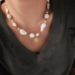 Naszyjnik z nieregularnych pereł Naszyjnik z nieregularnych pereł